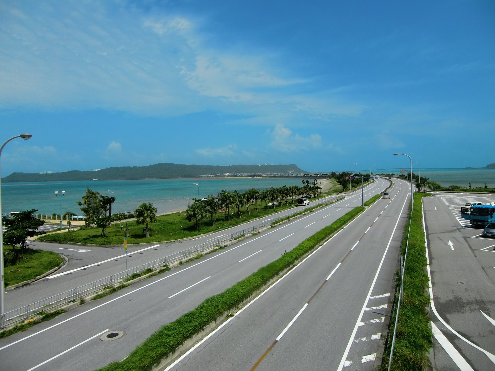 うるま市の海中道路